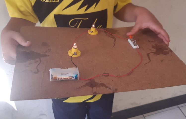 درس علوم- کلاس چهارم 1