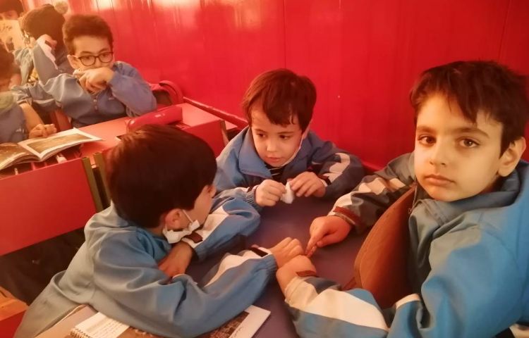 :درس علوم، گفت و گو کردن در مورد صدای پیام رسان 2