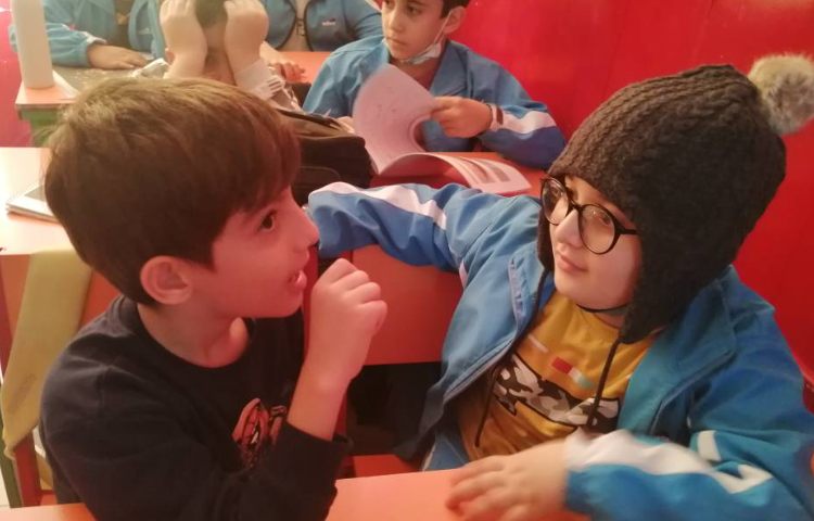 :درس علوم، گفت و گو کردن در مورد صدای پیام رسان 3