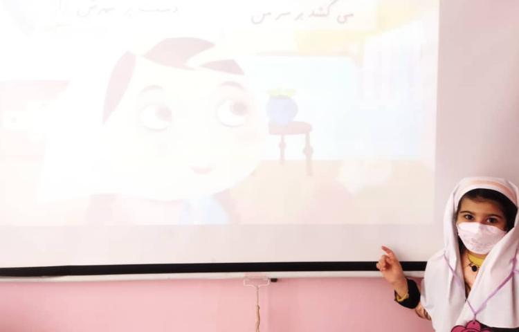 درس فارسی(خواندن شعر در کلاس) 3