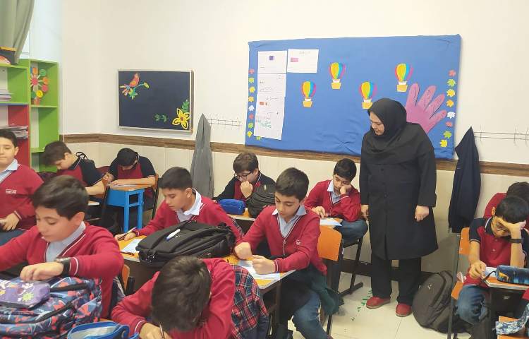 درس فارسی آزمون مداد قرمز یک 4