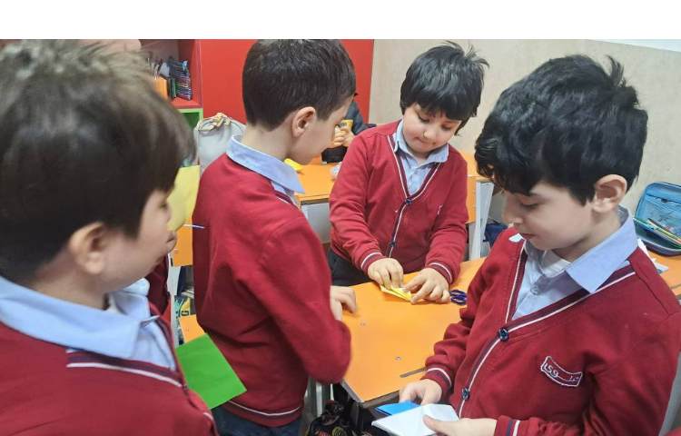 درس فارسی اریگامی قایق و بازی و مسابقه 6