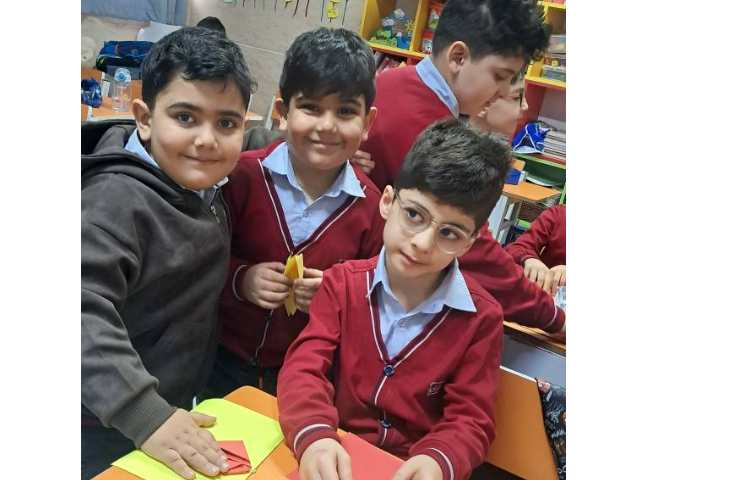 درس فارسی اریگامی قایق و بازی و مسابقه 7