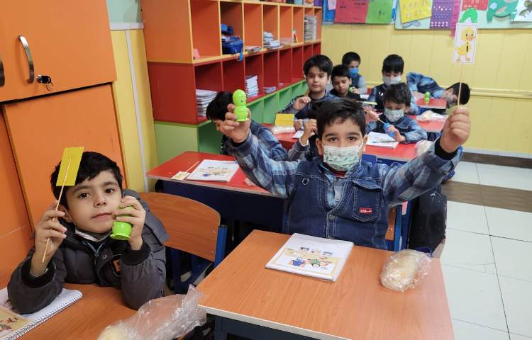 :درس فارسی، ایجاد انگیزه ی نشانه ی اُ 8