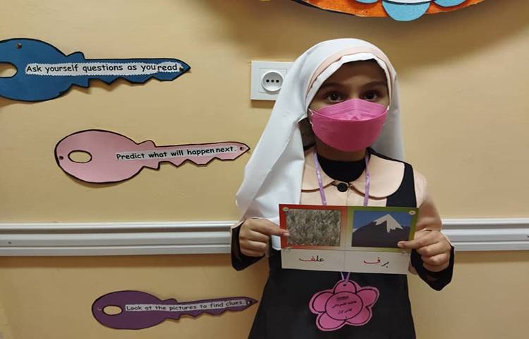 درس فارسی ، بخش کردن کلمات و آواشناسی توسط دانش آموزان 2