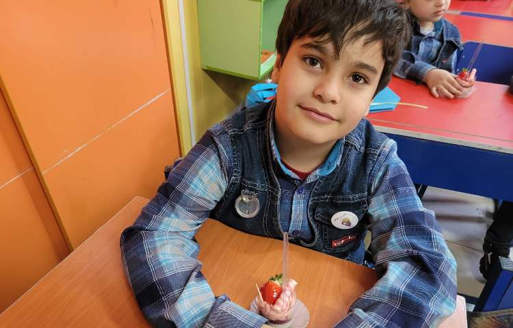 :درس فارسی، جشن اسم مانی 11