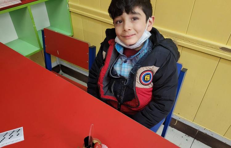 :درس فارسی، جشن اسم مانی 9