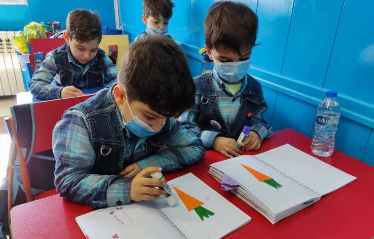 :درس فارسی، دست ورزی هویج برای صدای ه