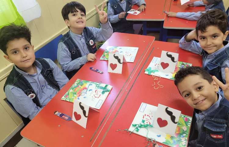 درس فارسی ساخت کارت برای بابا، به خاطر یادگرفتن کلمه"بابا" 6