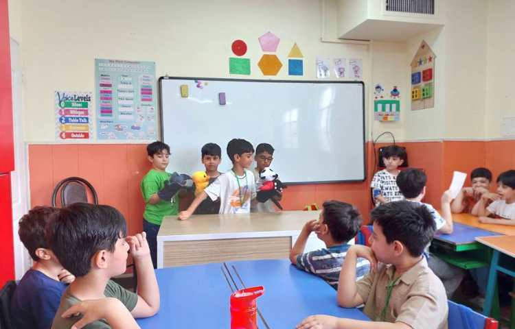 درس: فارسی موضوع: داستان گویی با اجرای نمایش عروسکی 1