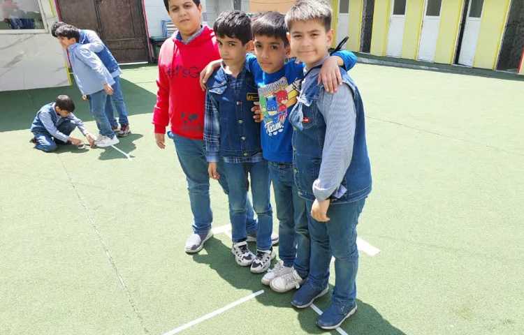 درس مطالعات پیدا کردن جهت های اصلی 2