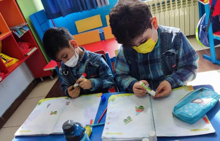 :درس نوشتاری با موضوع چسباندن تصاویر بهم ریخته 1