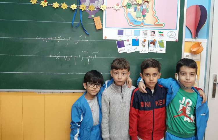 :درس نگارش، فعالیت نوشتاری