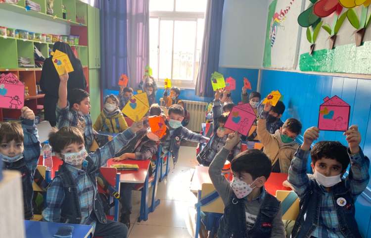 :درس هنر و خلاقیت، کاردستی کارت پستال روز مادر 1