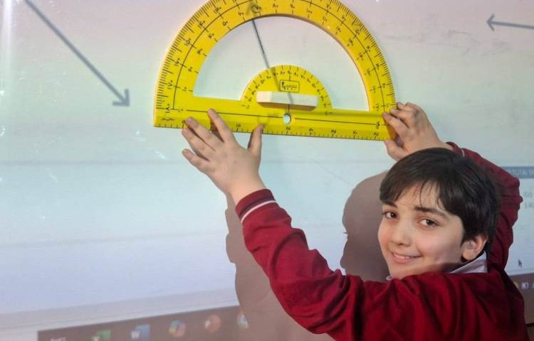 درس 8 علوم (آسمان در شب) فصل 4 ریاضی (اندازه‌گیزی زاویه) 4