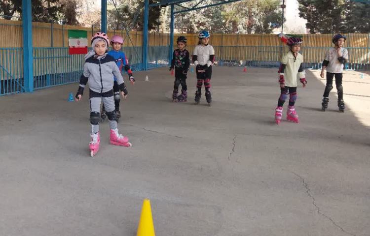 دریافت مقام مسابقات اسکیت 3