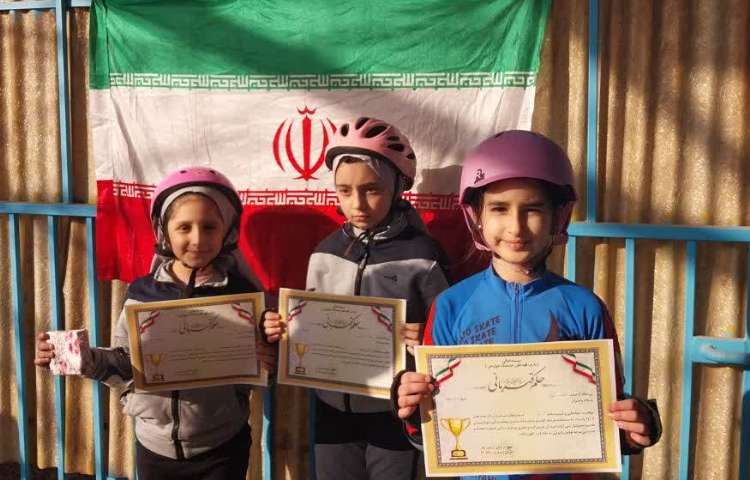 دریافت مقام مسابقات اسکیت 5