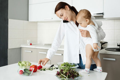 دلیل وابستگی کودکان به والدین