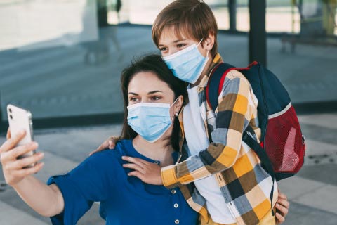 ویژگی‌های کودکان وابسته به والدین