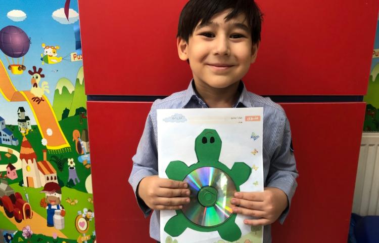 دستان توانا: ل مثل لاکپشت