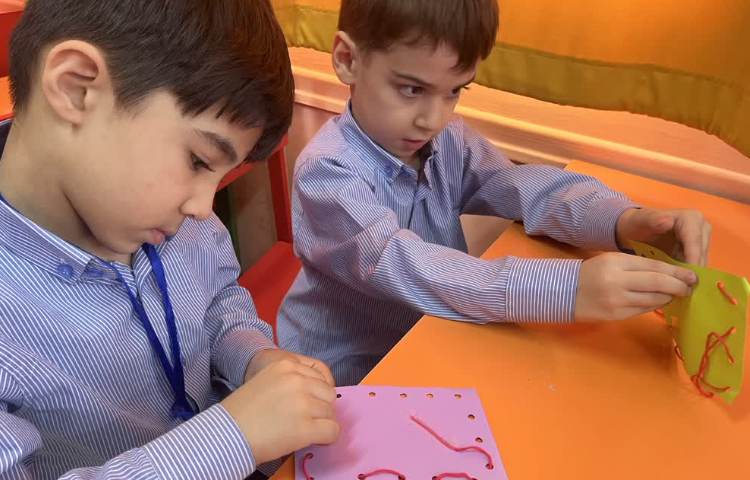 دستان توانمند دست ورزی(دوخت)