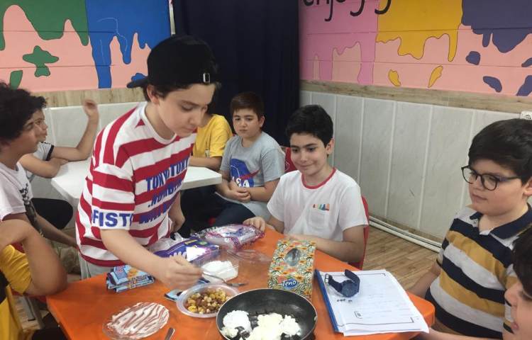 دستپخت با مبحث تهیه بیسکویت شکلات مغز دار 3