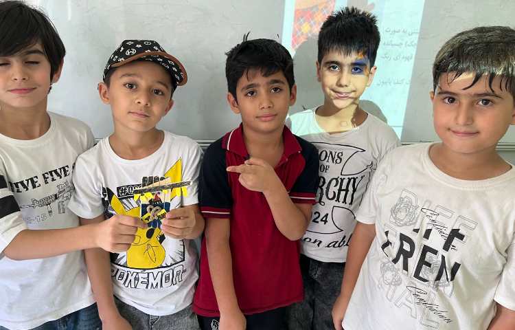 دست سازه با چوب بستنی 3