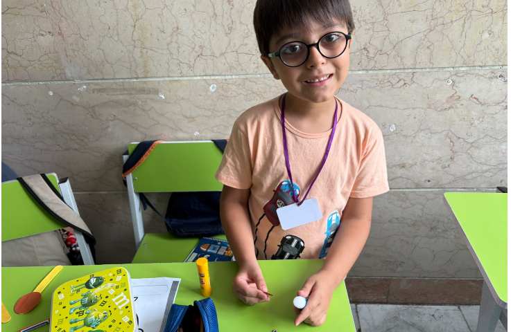 دست سازه بوک مارک 4