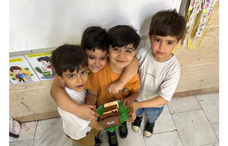 دست سازه تلفیقی کرم با رعایت الگو 6
