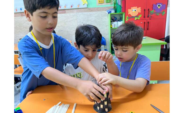 دست سازه جامدادی 1