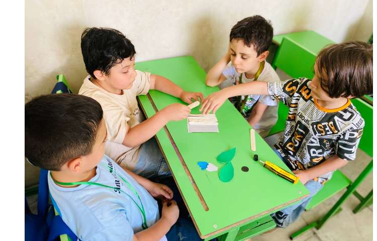 دست سازه جغد با هدف تقویت روحیه ی همکاری و مشارکت و شبیه 8