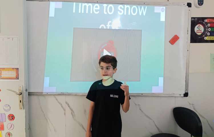 دست‌سازه در زنگ زبان 1