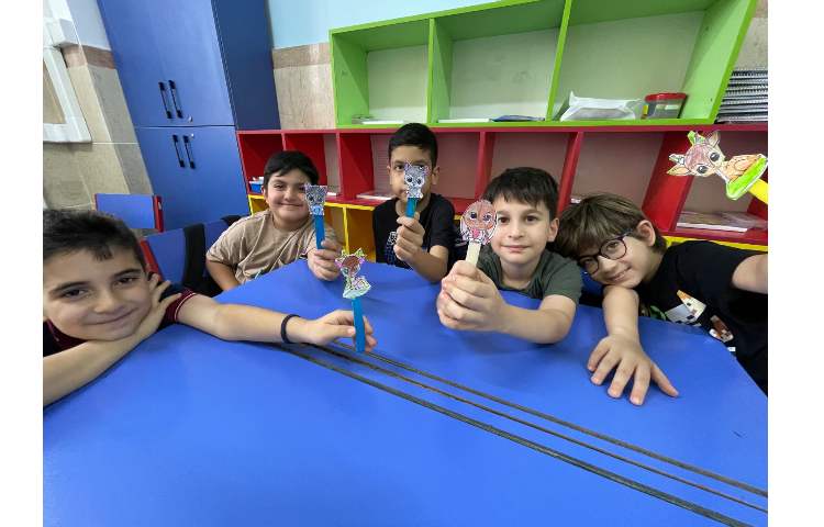 دست سازه ،ساخت بوک مارک 1