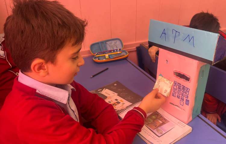 دست سازه های دانش آموزی 1