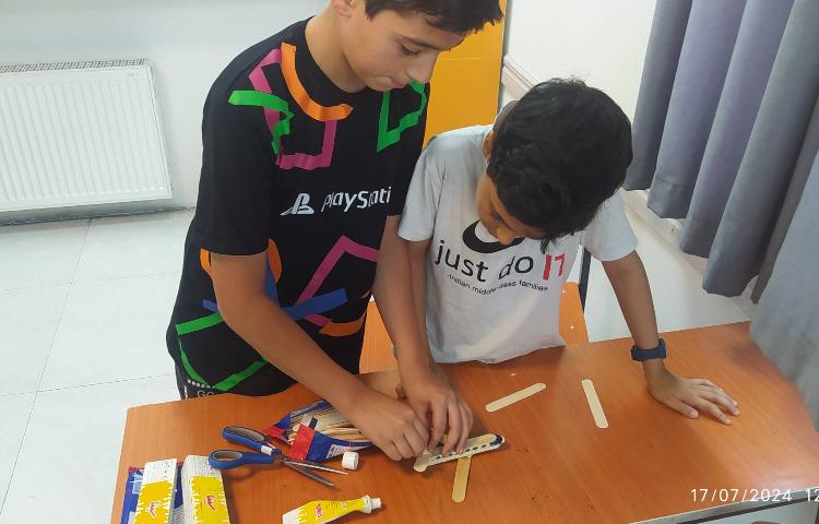 دست سازه های چوبی جادویی