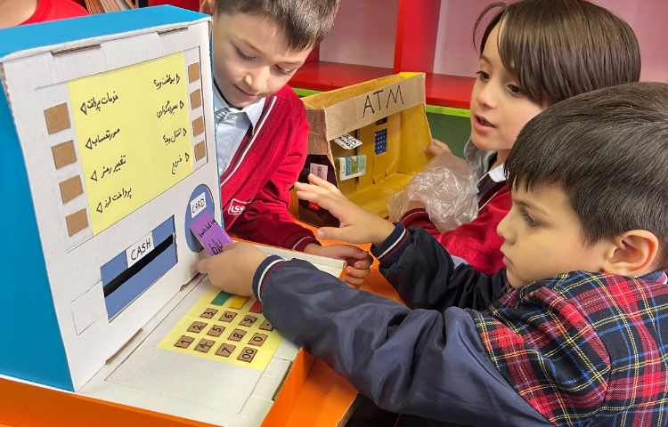 دست سازه ها