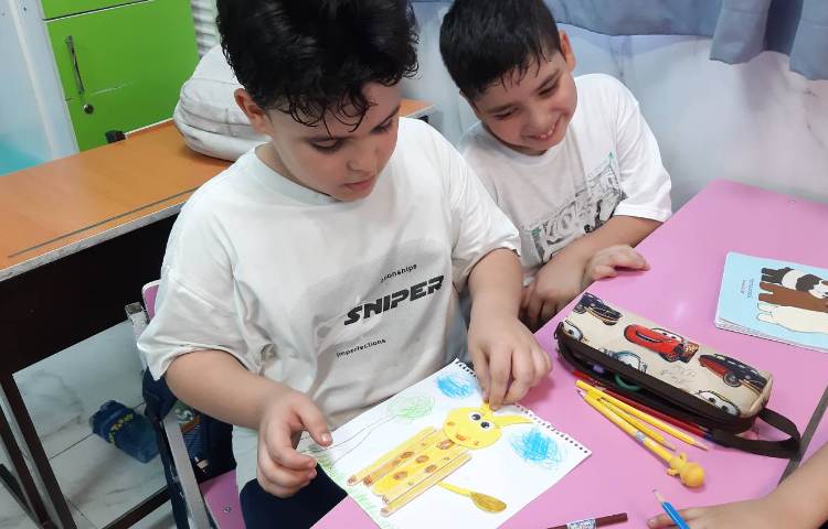 دست سازه وروجک و زرافه 2