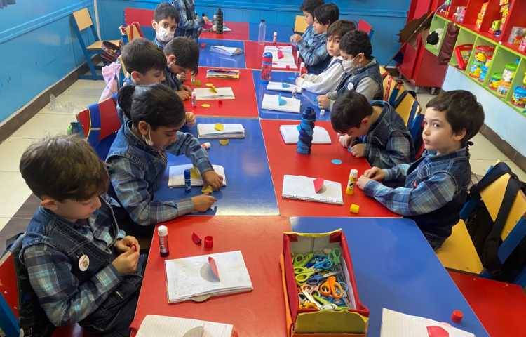 :دست های توانمند، ساخت کاردستی خرچنگ به جهت ایجاد انگیزه برای یادگیری صدای خ 2