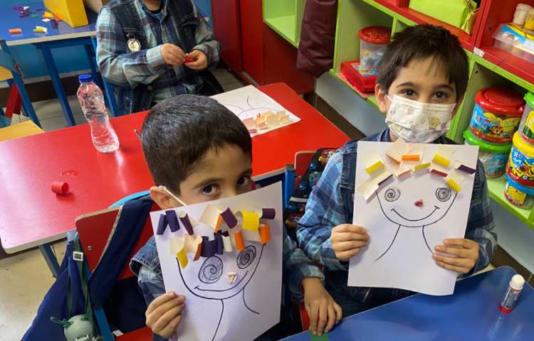 :دست های توانمند، لول کردن کاغذ 2