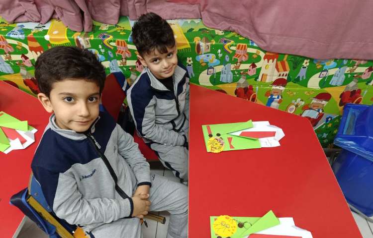 دست‌های توانمند (کاردستی روز پدر) 3