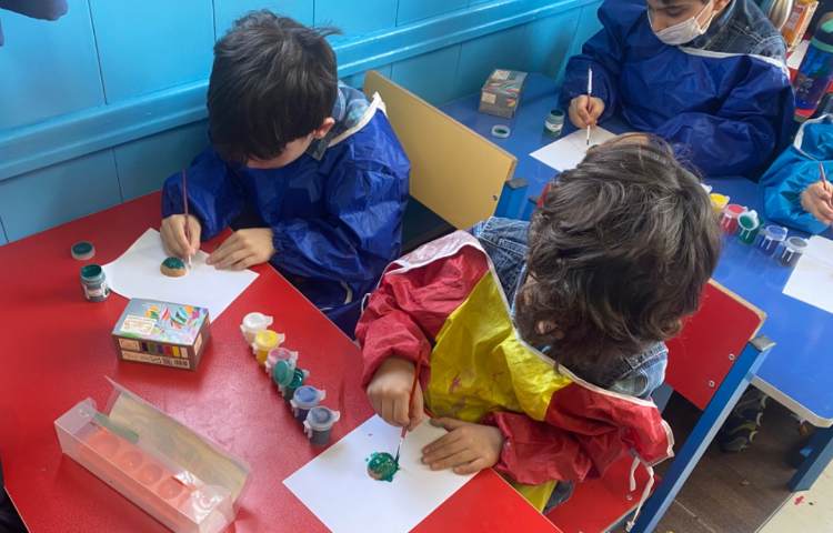 :دست های توانمند، کار با ابزار گواش 7