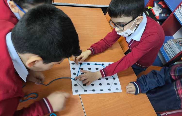 دست‌ورزی اشکال هندسی زنگ ریاضی 5