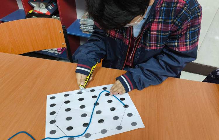 دست‌ورزی اشکال هندسی زنگ ریاضی 6