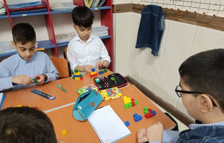 دست‌ورزی الگو‌های هندسی و عددی 3