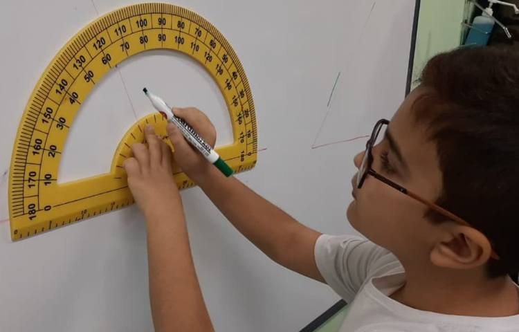 دست ورزی اندازه گیری با نقاله 2