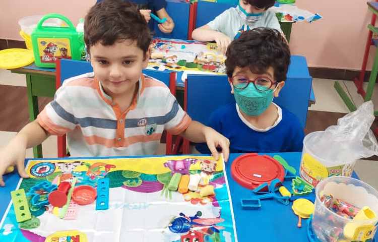 دست ورزی با خمیر و آموزش جهت یابی 3