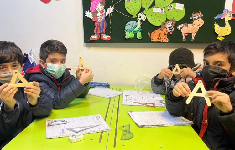 دست ورزی با پونز و چوب بستنی برای ساخت انواع زاویه 5