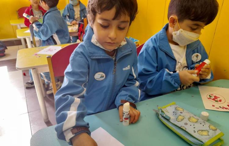 :دست ورزی به انگلیسی، کلاس بادبادک 2