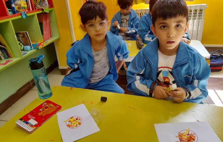 :دست ورزی به انگلیسی، کلاس بادبادک 3