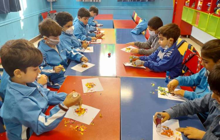 :دست ورزی به انگلیسی، کلاس قاصدک 4